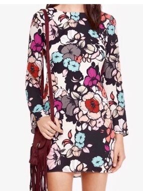 Express Boho Retro Floral Shift Dress Bell
Sleeve Cutout Back Mod Vibe Size 10